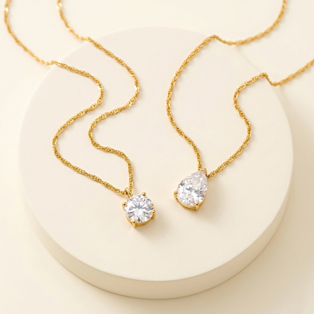Hot Selling Minimalist Style CZ Water Drop Pendant Necklace