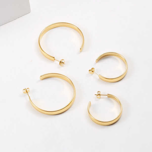 New Arrival Trendy Earrings 18K Gold Plated Smooth Surface C Shape Hoop Earrings Stainless Steel Jewelry