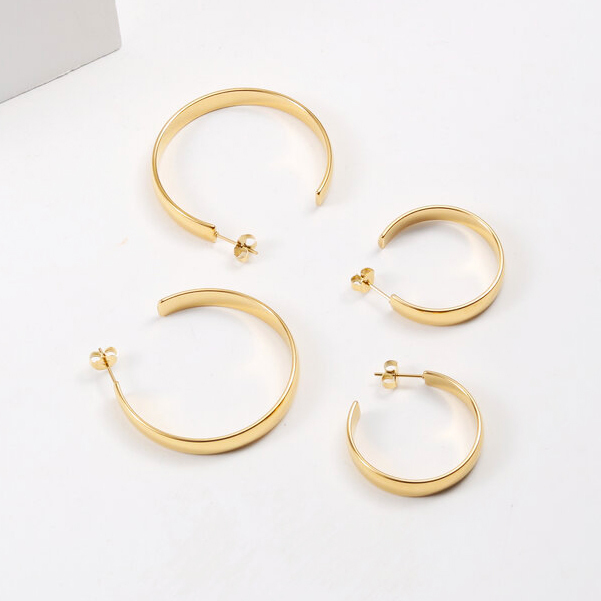 New Arrival Trendy Earrings 18K Gold Plated Smooth Surface C Shape Hoop Earrings Stainless Steel Jewelry