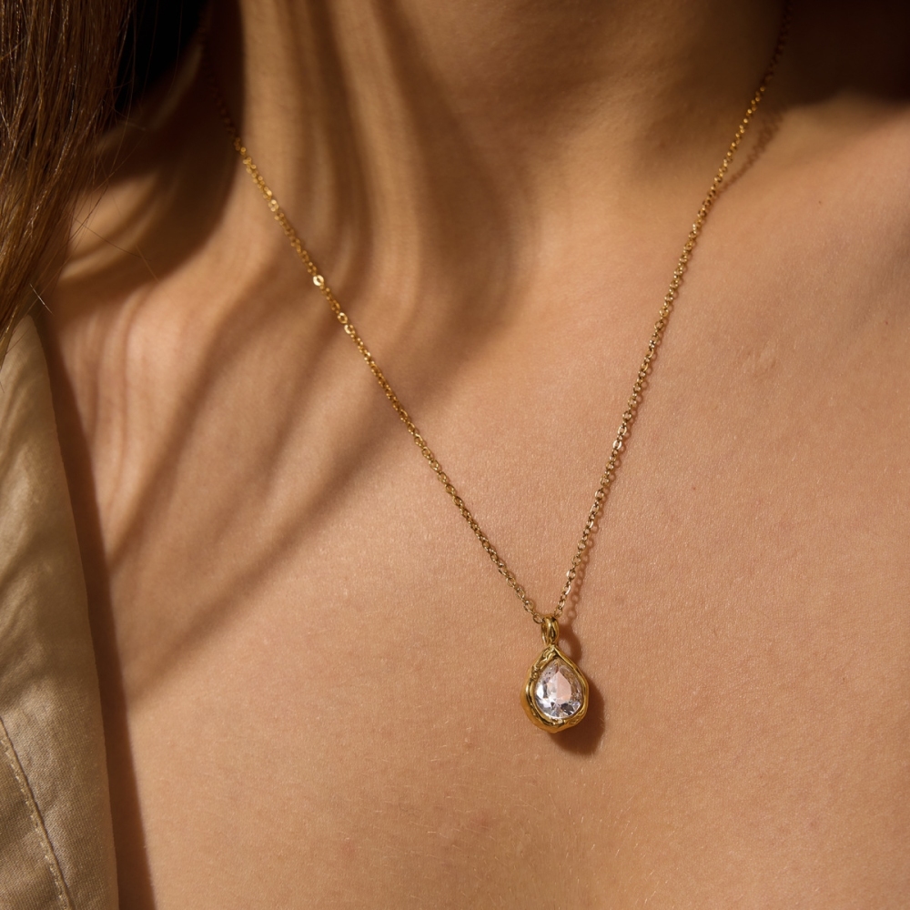 Jewelry Wholesale Waterproof Stainless Steel Hammer Texture CZ Water Drop Pendant Necklace
