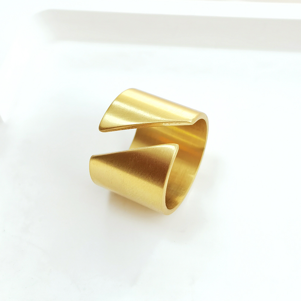 IVIAPRO Fashion Jewelry High End 18K Plain Gold Brushed Metal Vintage Open Ring Stainless Steel Ring
