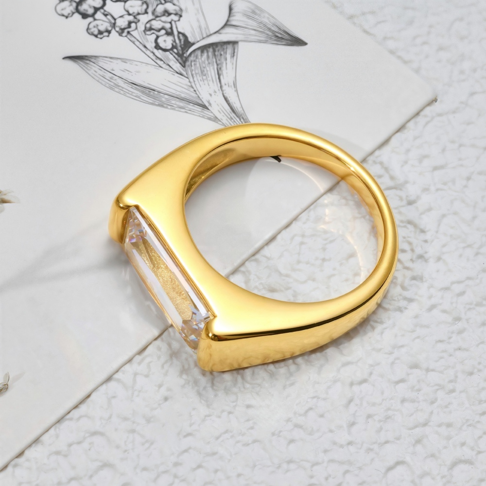 IVIAPRO Jewelry Wholesale Stainless Steel Tarnish Free Rectangle Shaped Zircon Ring