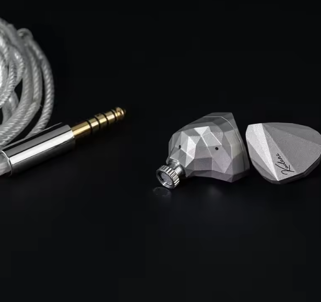 MOONDROP Kadenz Dynamic Driver In-Ear Eerphone lEM HiFi Music 0.78mm 4.4mm Plug Wired cable Earbuds with USB-C and LT Adapter