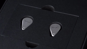 MOONDROP Variations 2EST+2BA+DD Earphones Tribrid IEM with Detachable Cable