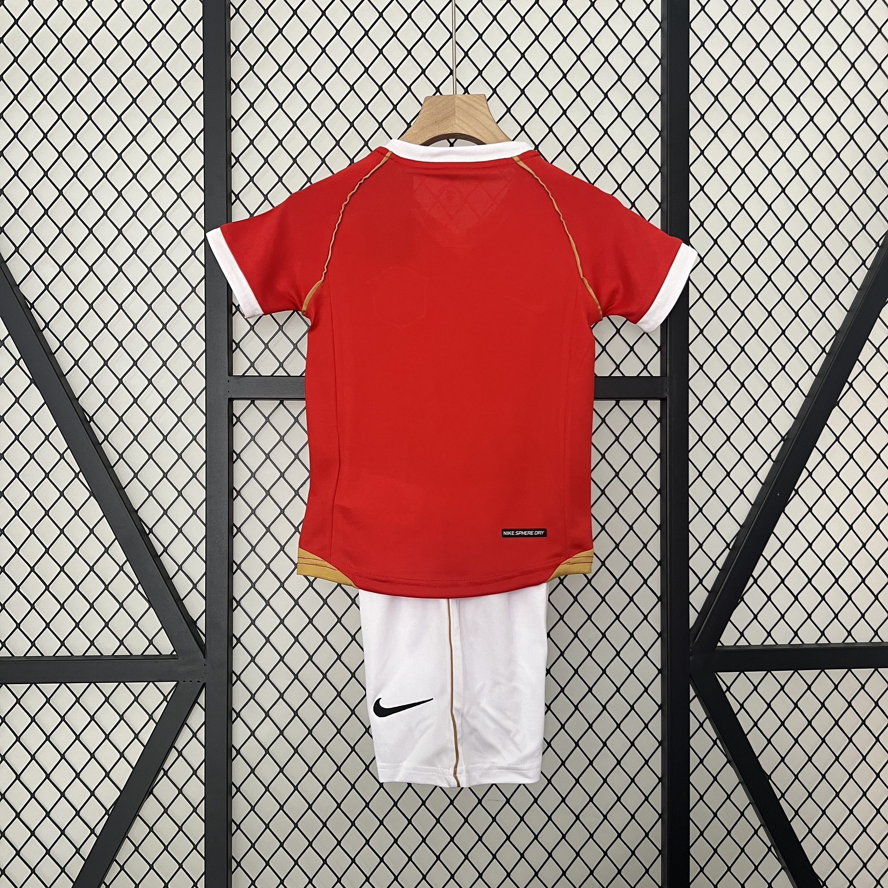 2006-2007 Manchester United Home Retro Version Jersey Kids Size 16-28