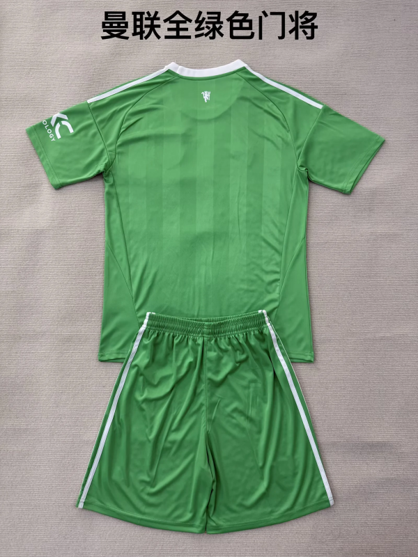 25-26 Manchester United Green Goalkeeper Soccer Kids Kit Jersey+Shorts Size 16-28