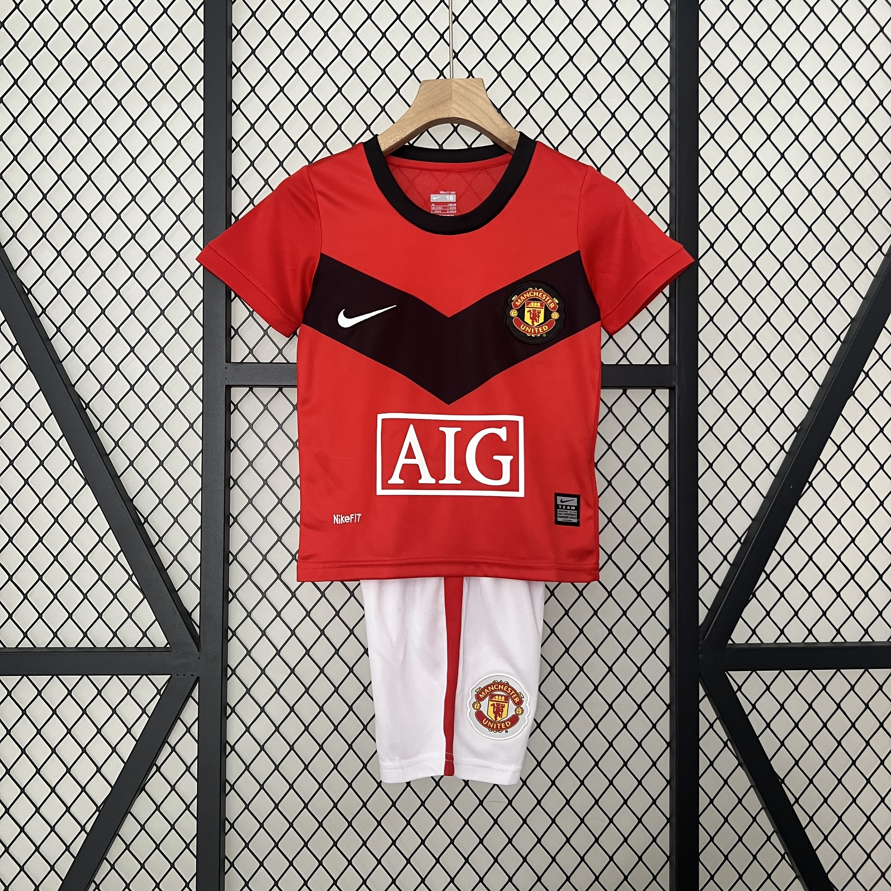 2009-2010 Manchester United Home Retro Version Jersey Kids Size 16-28