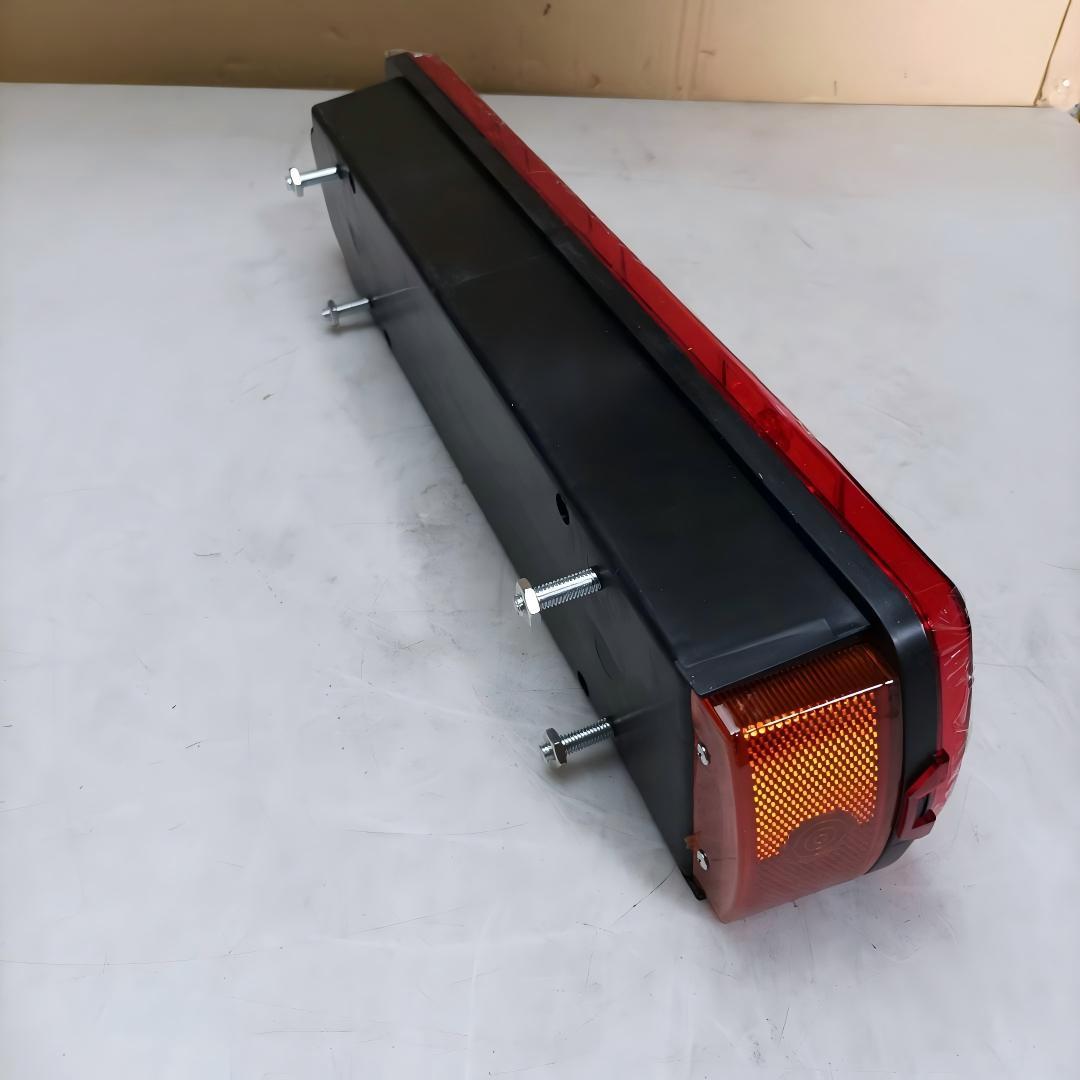 Left Rear Combination Lamp★WG9719810011