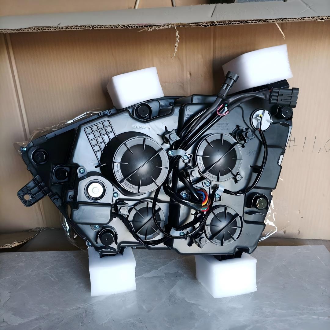 Right Front Combination Headlamp★WG9525720026