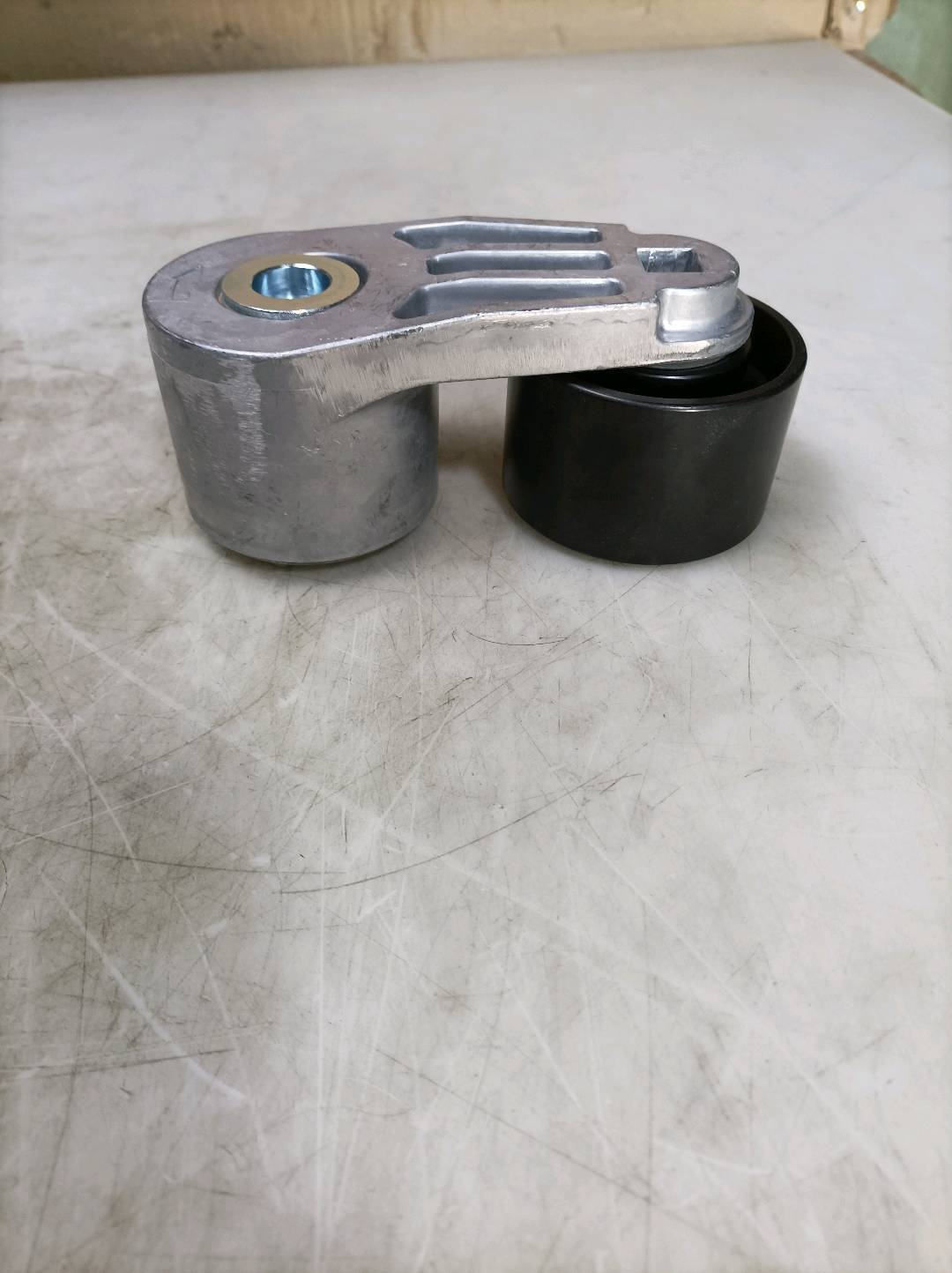Automatic Tensioner Pulley★1000694241