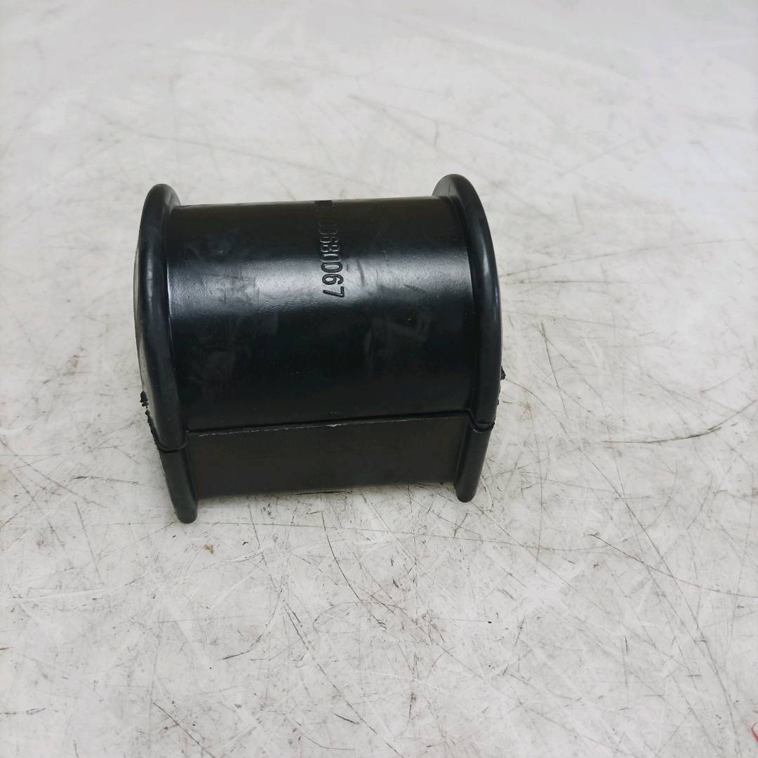 Engine support bracket★199100680067