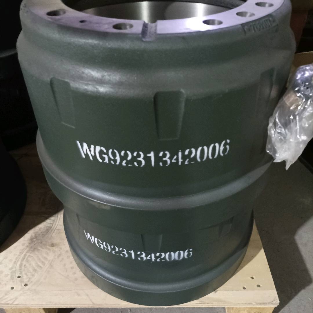 Rear brake drum★WG9231342006