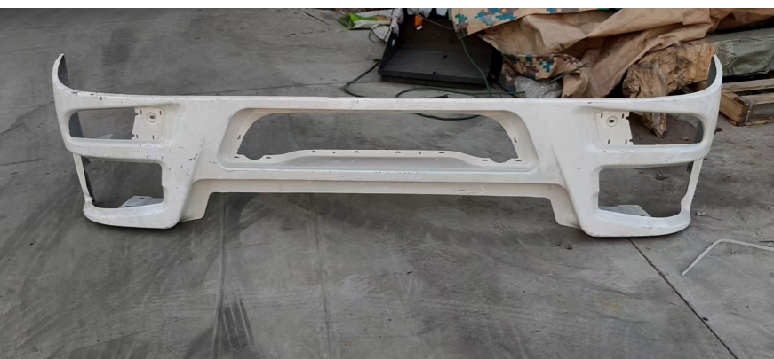 10 HOWO bumper with topcoat★★WG1642242101