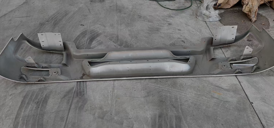 10 HOWO bumper with topcoat★★WG1642242101