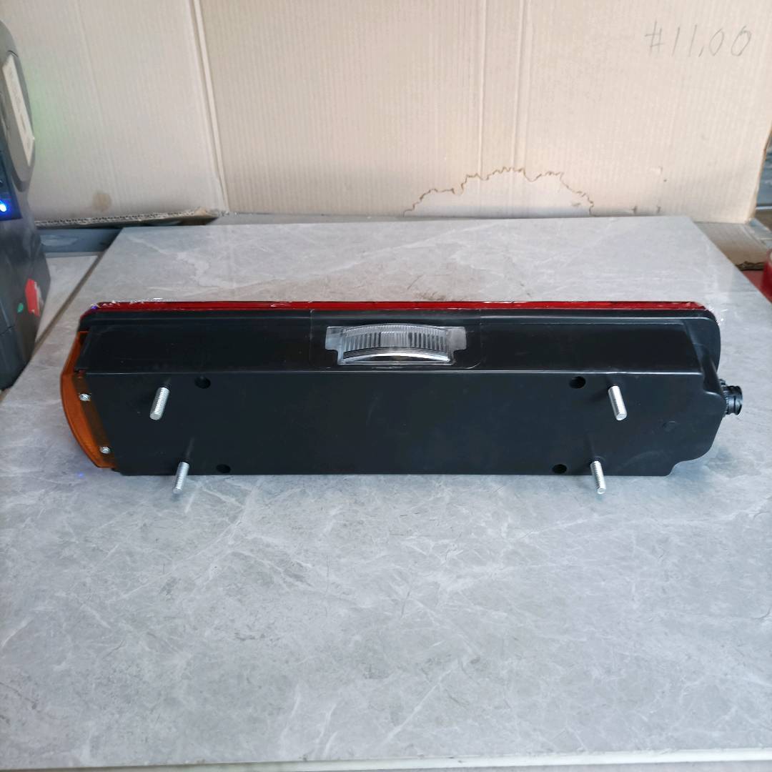 Left Rear Combination Lamp★★WG9719810011