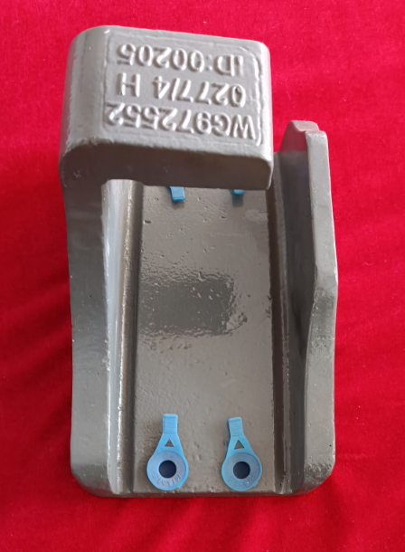Steel plate spring seat★★WG9725520277/9