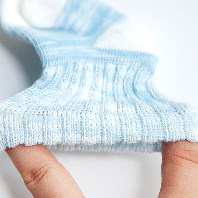 Baby socks in slub yarn for spring and autumn
