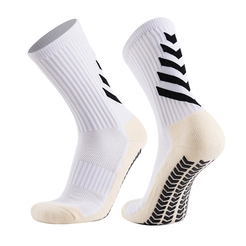 Non-slip dotted athletic socks