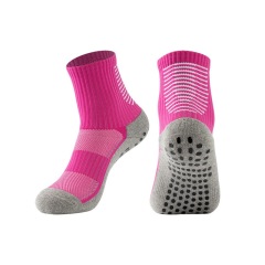 2025 Custom  Anti-slip Indoor Anti Slip Terry Fitness Socks Women's Cotton Private Logo Grip  Crew  Socks