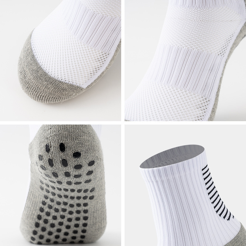 2025 Custom  Anti-slip Indoor Anti Slip Terry Fitness Socks Women's Cotton Private Logo Grip  Crew  Socks