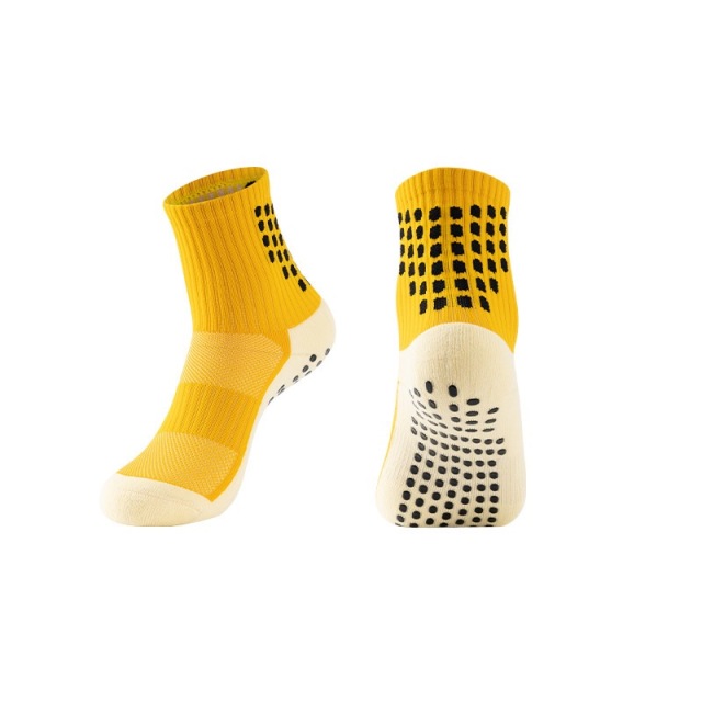 2025 Custom  Anti-slip Indoor Anti Slip Terry Fitness Socks Women's Cotton Private Logo Grip  Crew  Socks