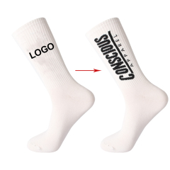 Cotton Autumn and Winter Personality Crew Socks Wicking Sweat Breathable Socks Charming Love Strawberry Women Summer Winter