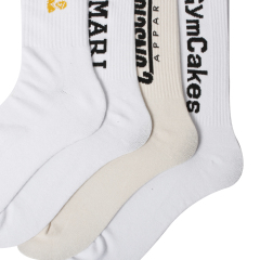 Cotton Autumn and Winter Personality Crew Socks Wicking Sweat Breathable Socks Charming Love Strawberry Women Summer Winter