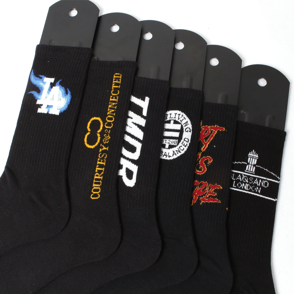Charming Love Strawberry Women Summer Winter Cotton Autumn and Winter Personality Crew Socks Wicking Sweat Breathable Socks