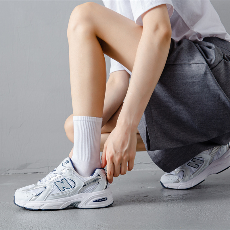 Wholesale Popular Solid Color Hip Hop Street Fashion Pure Colors Sports Letter Logo Jacquard Cotton Socks