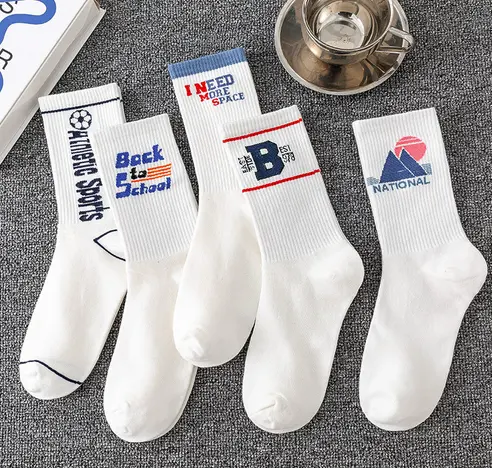 Breathable Socks Charming Love Strawberry Women Summer Winter Crew Socks Wicking Sweat