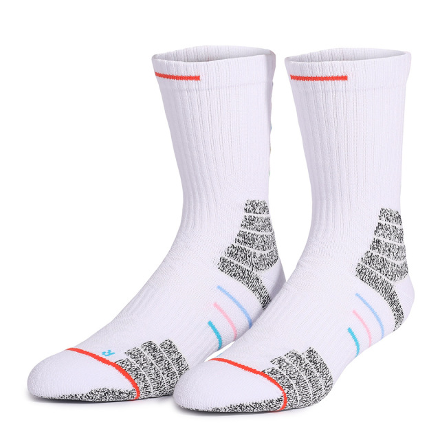 Wholesale Indoor Terry Skate Yoga Socks Mid Calf Cotton Grip Anti Slip Pilates Socks for Unisex 2026 New Arrival