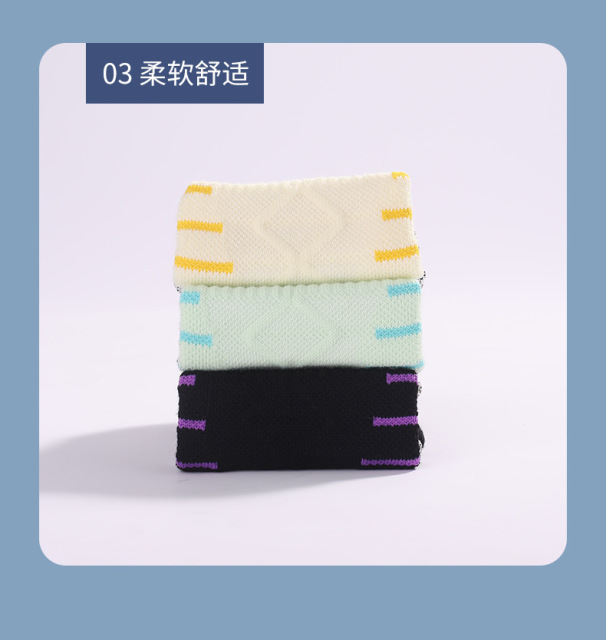 Wholesale Indoor Terry Skate Yoga Socks Mid Calf Cotton Grip Anti Slip Pilates Socks for Unisex 2026 New Arrival