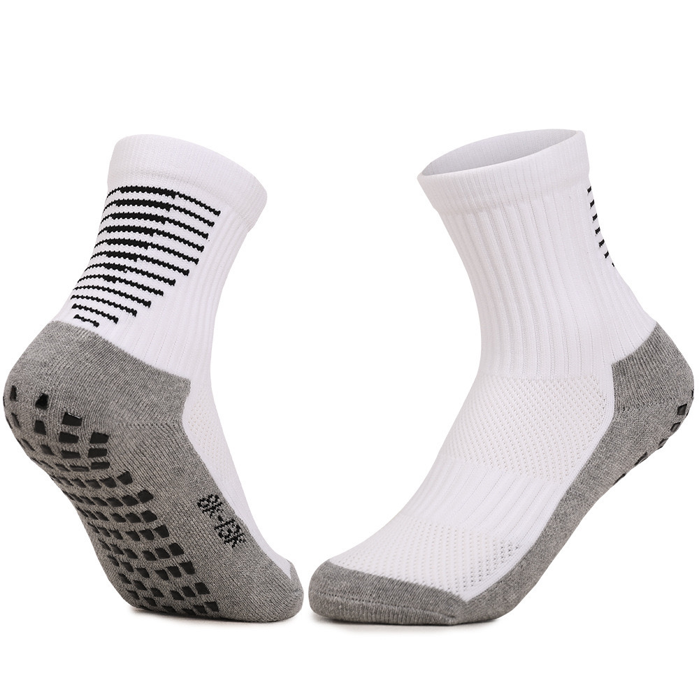 Arrival Wholesale Indoor Terry Skate Yoga Socks Mid Calf Cotton Grip Anti Slip Pilates Socks for Unisex