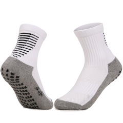 Arrival Wholesale Indoor Terry Skate Yoga Socks Mid Calf Cotton Grip Anti Slip Pilates Socks for Unisex