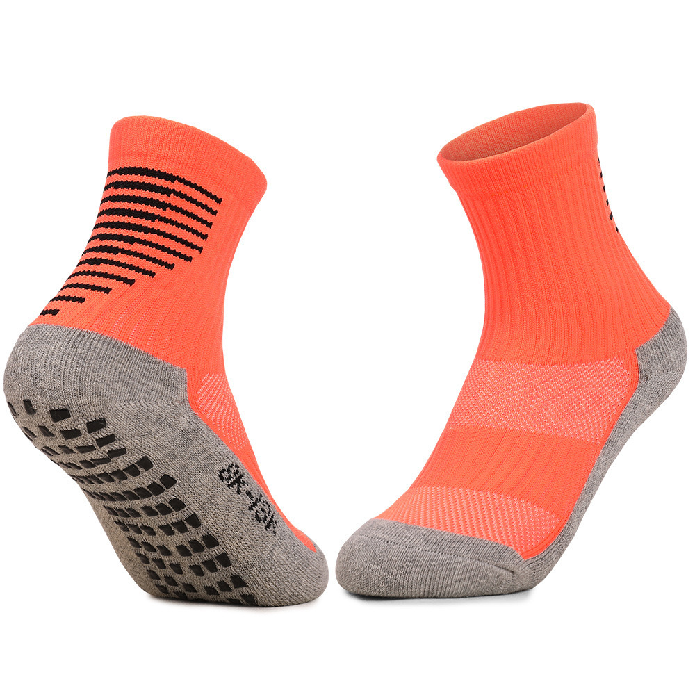Arrival Wholesale Indoor Terry Skate Yoga Socks Mid Calf Cotton Grip Anti Slip Pilates Socks for Unisex