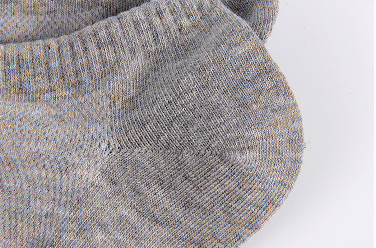 2026 Soft Wholesale comfort Premium White Summer Socks for Private Label Summer Breathable SoftWomen Low Cut Ankle Socks