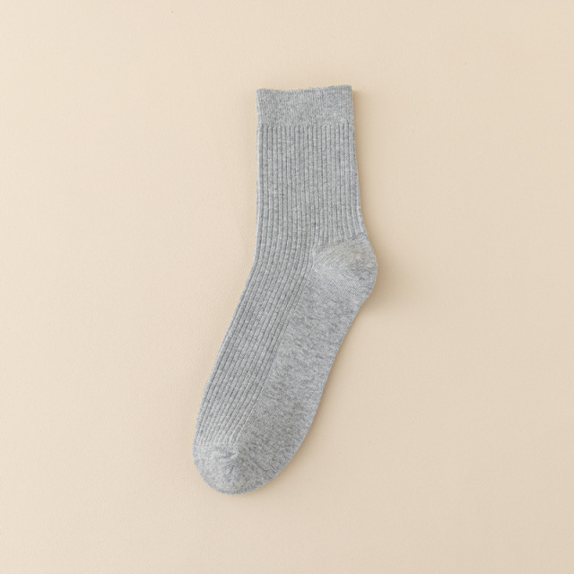2026  Solid Color Hip Hop Street Fashion Pure Colors Sports Letter Logo Jacquard Cotton  sport  Socks