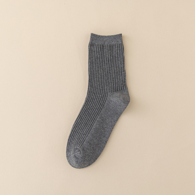 2026  Solid Color Hip Hop Street Fashion Pure Colors Sports Letter Logo Jacquard Cotton  sport  Socks