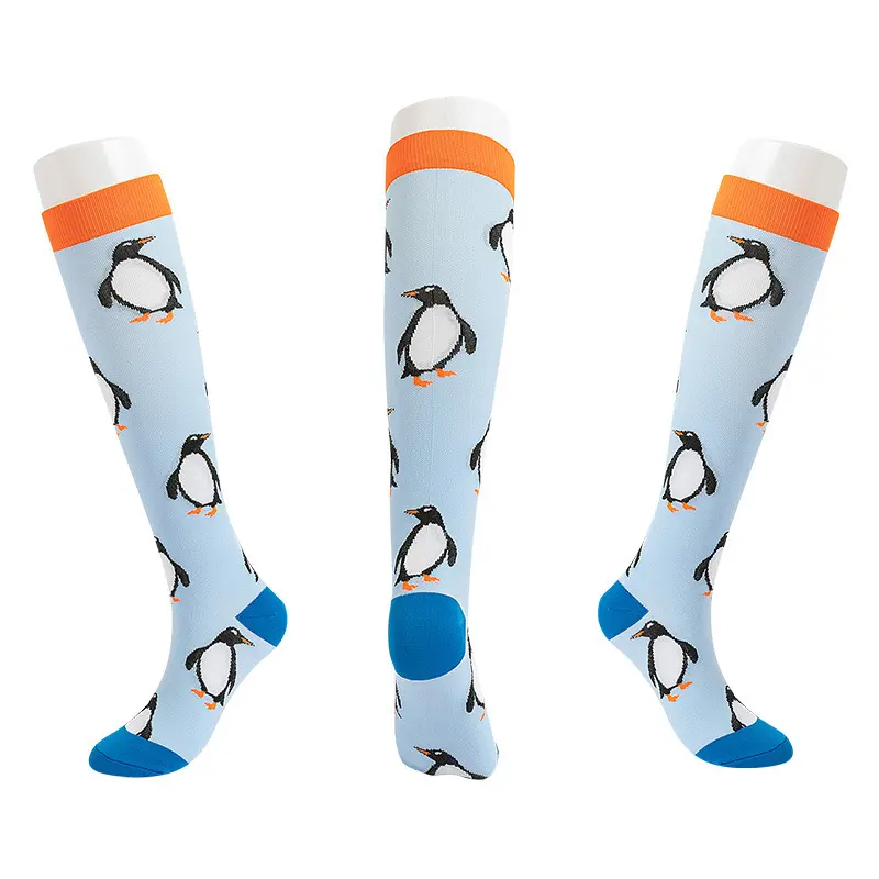 2026 new socks Wholesale Indoor Terry Skate Yoga Socks Mid Calf Cotton Grip Anti Slip Pilates Socks for Unisex