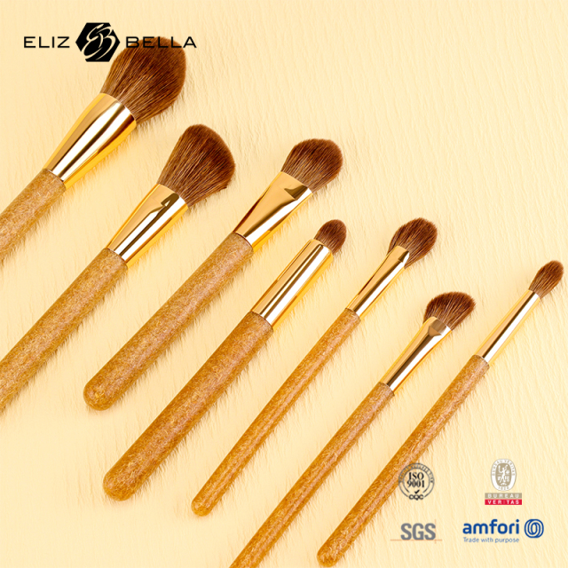 Pro-Grade Synthetic Makeup Brush Kit,Sustainable Makeup Brush Set – Made from Recycled Materials & Biodegradable Handle