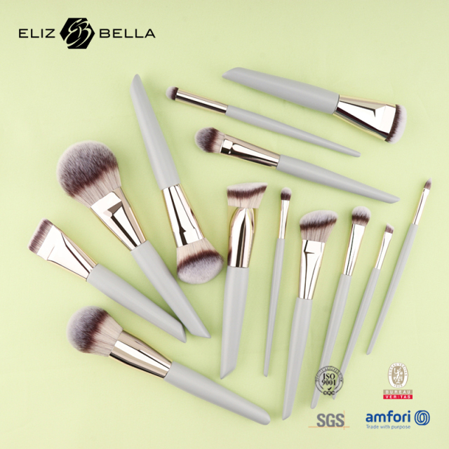 15pcs High-End Synthetic Cosmetic Brush Set – Delicate Fibers, Slim Aluminum Ferrule, Natural Wood Handle – ODM Design