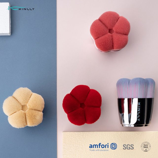 Custom KINLLY Floral Makeup Brush Set – 3D Petal Design with Metal Base | OEM/ODM Private Label Available, BSCI & ISO Certified