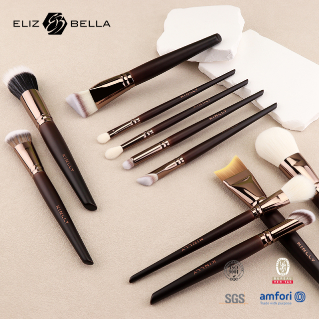 ODM/OEM Cosmetic Brush – Flat Top Synthetic Bristles, Aluminum Ferrule, Elegant Wooden Handle – Your Logo