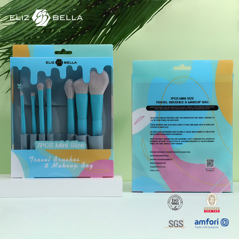 Luxury Meets Function: Synthetic Brushes in Branded Paper Box – Plastic Handle Elegance or Wooden Durability