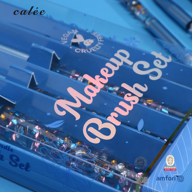 Luxury Paper Box Design + Custom Synthetic Brushes – Aluminum Ferrule, Plastic Handle