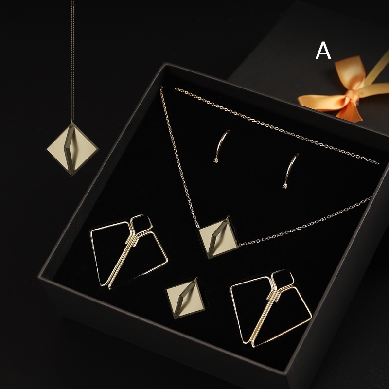 Nipple Clip Series
