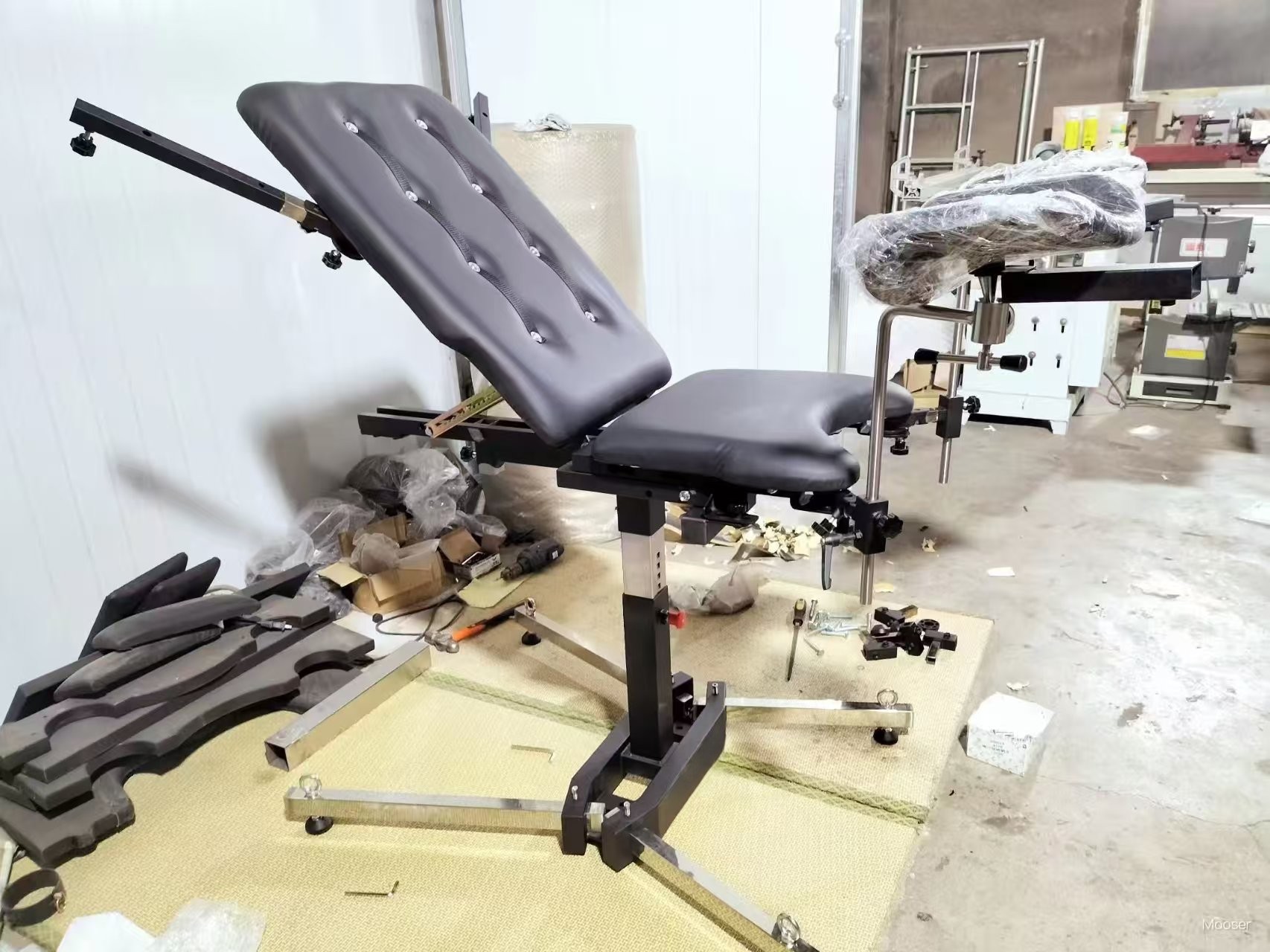 Basic style chair