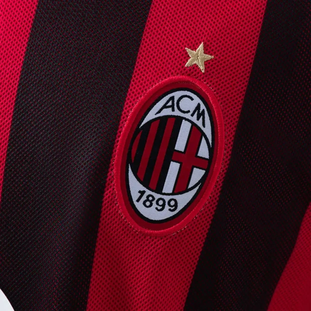 Retro AC Milan 02/03 Home Jersey
