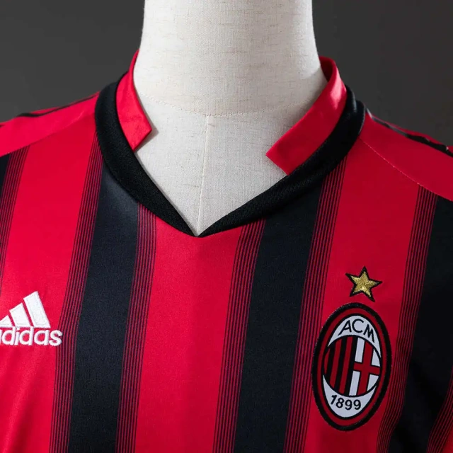 Retro AC Milan 04/05 Home Jersey