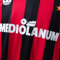 Retro AC Milan 16/17 Home Jersey